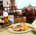 Bayrischer Hof Hotel