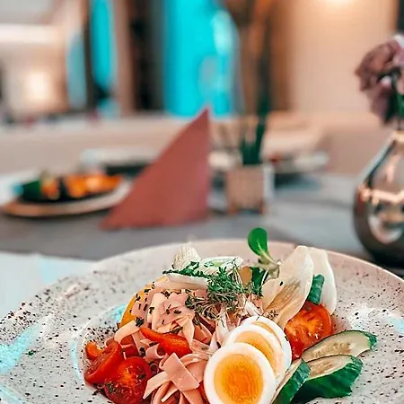 Bayrischer Hof Hotel 3*
