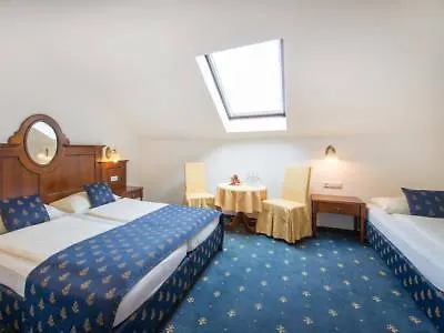Bayrischer Hof 3*