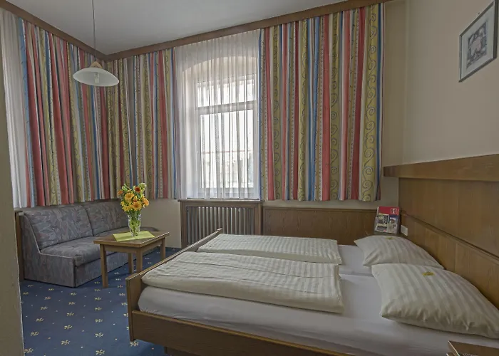 Bayrischer Hof Hotel