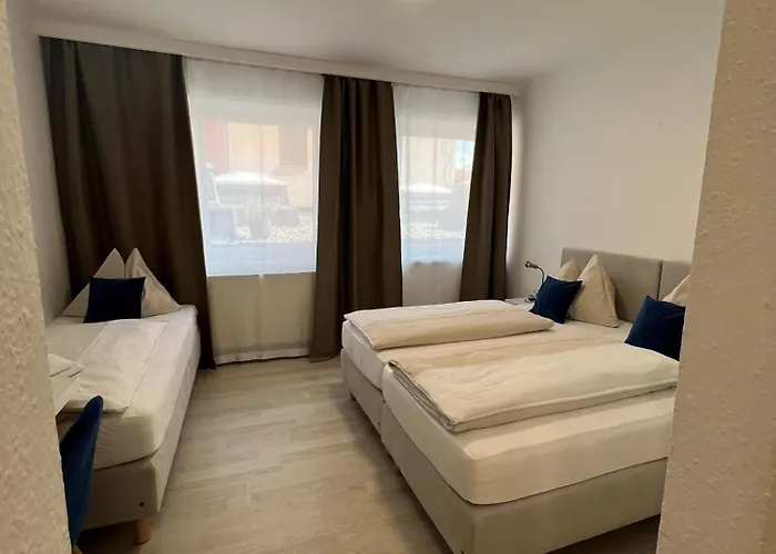 Bayrischer Hof Hotel 3*