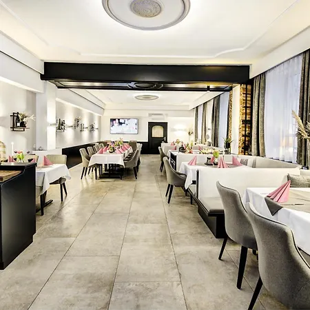 Bayrischer Hof Hotel